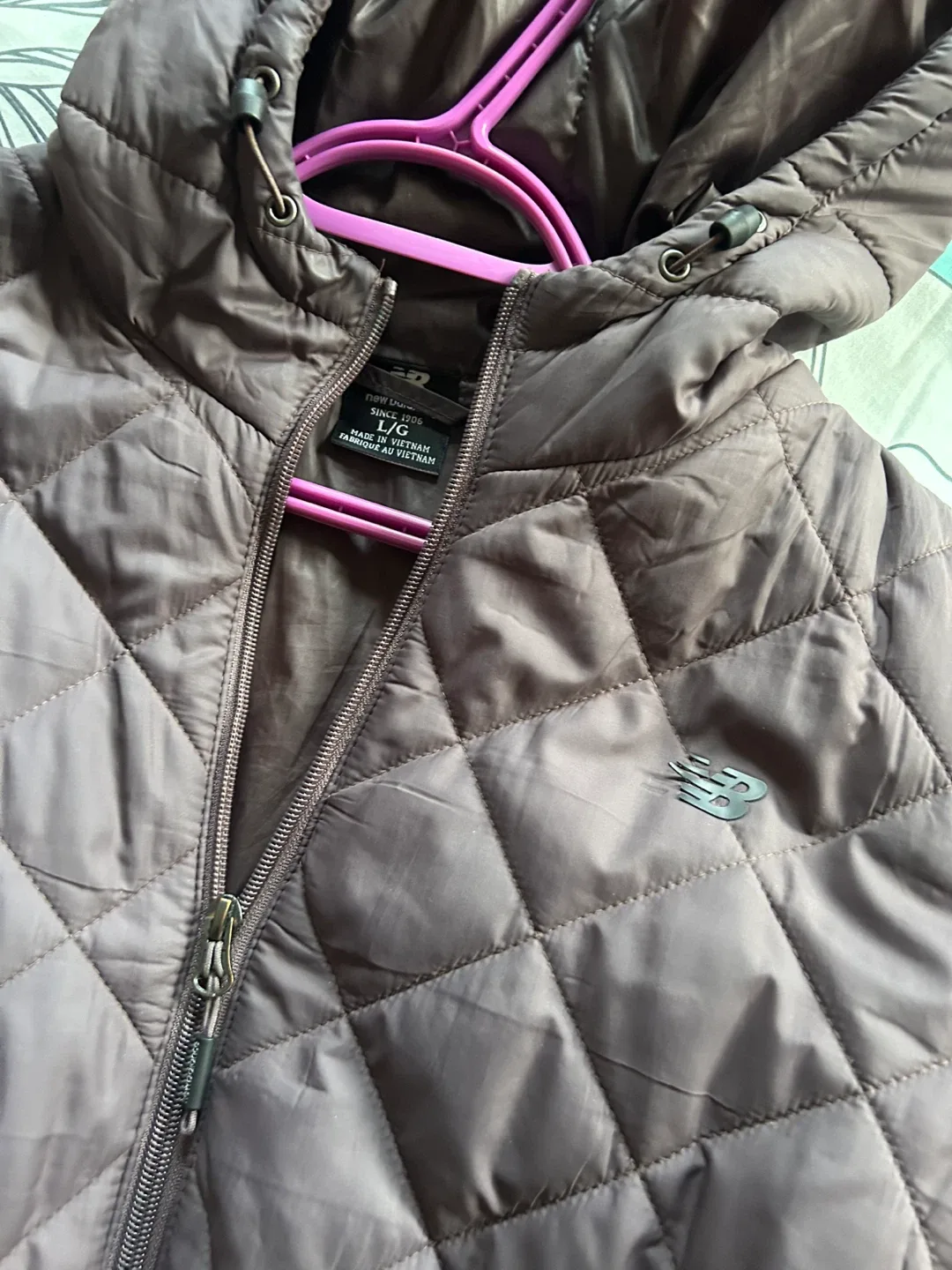 New Balance Puffer Jacket Size L women’s image indicator(2)