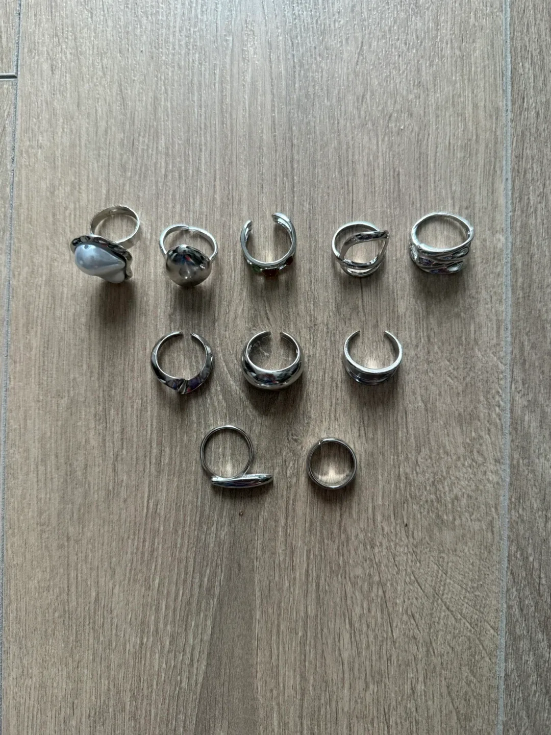 Assorted Silver Rings image indicator(2)