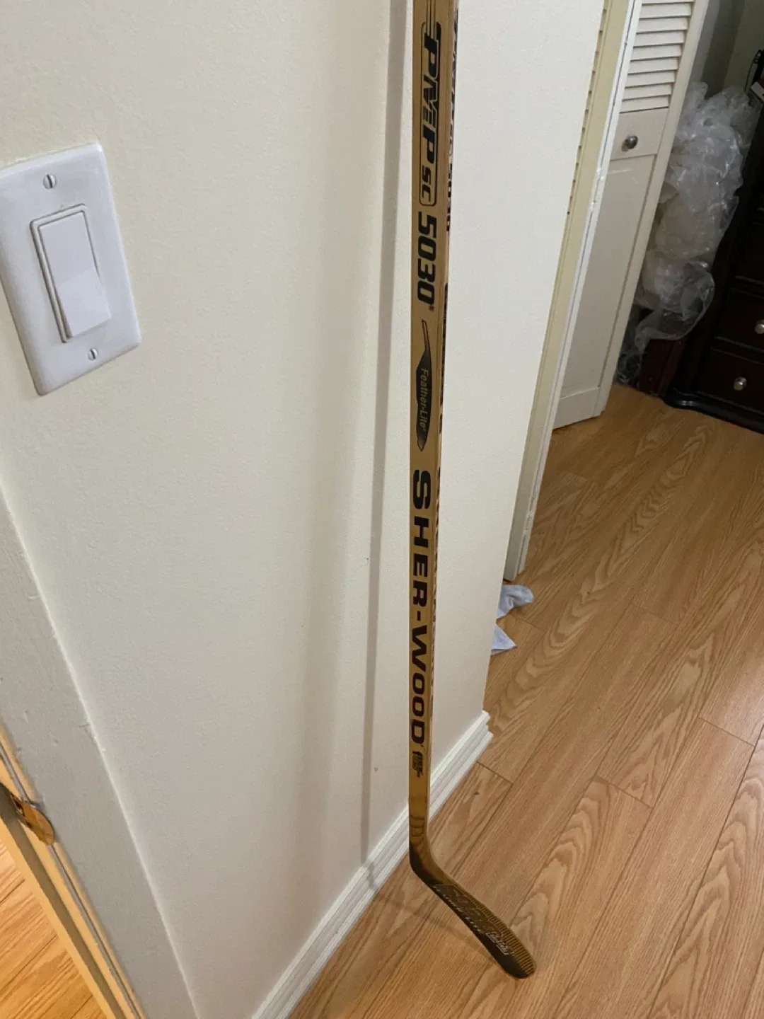 Sher-Wood PP26 Stastny 6.0 5030 Feather-Lite Hockey Stick image indicator(2)