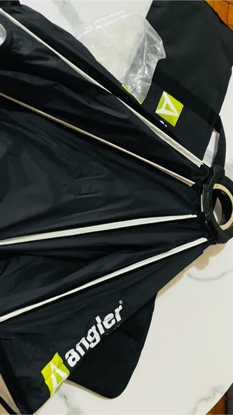 Angler FastBox 28" Softbox - Like New!( Moving Out) image indicator(3)