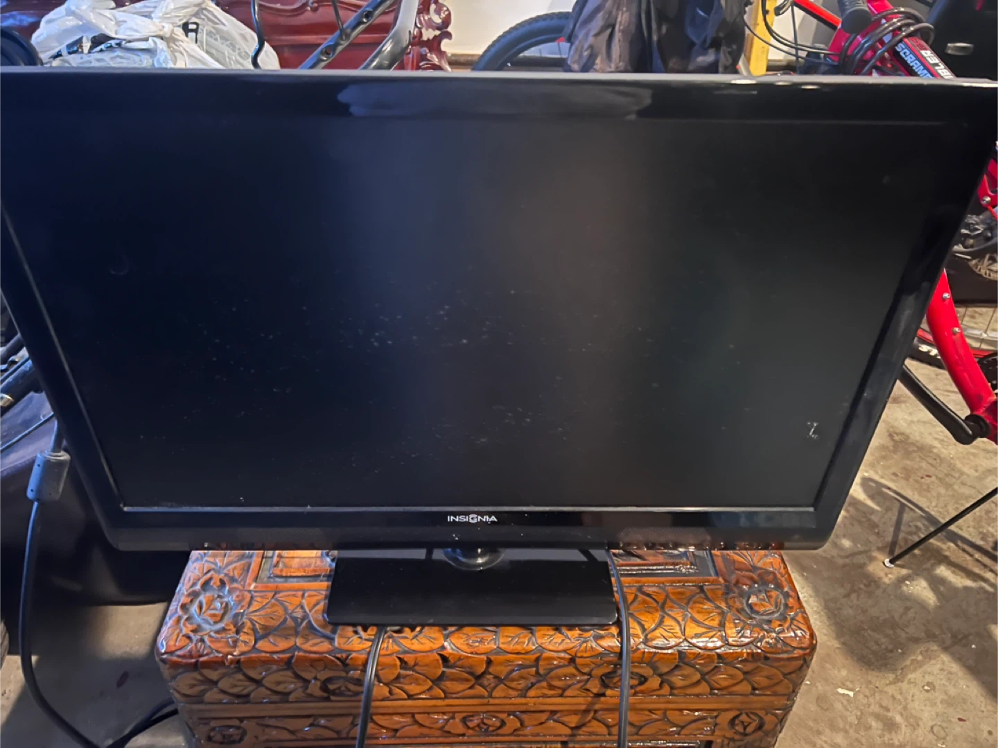 Insignia TV #Cleanout - photo 2