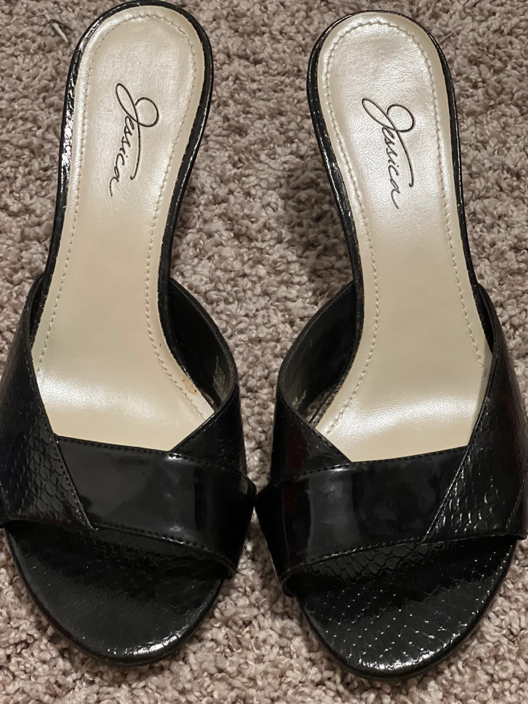 Jessica Simpson Black Heels - #Cleanout
