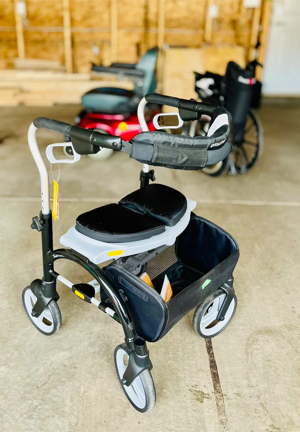 Evolution Walker with Seat & Basket