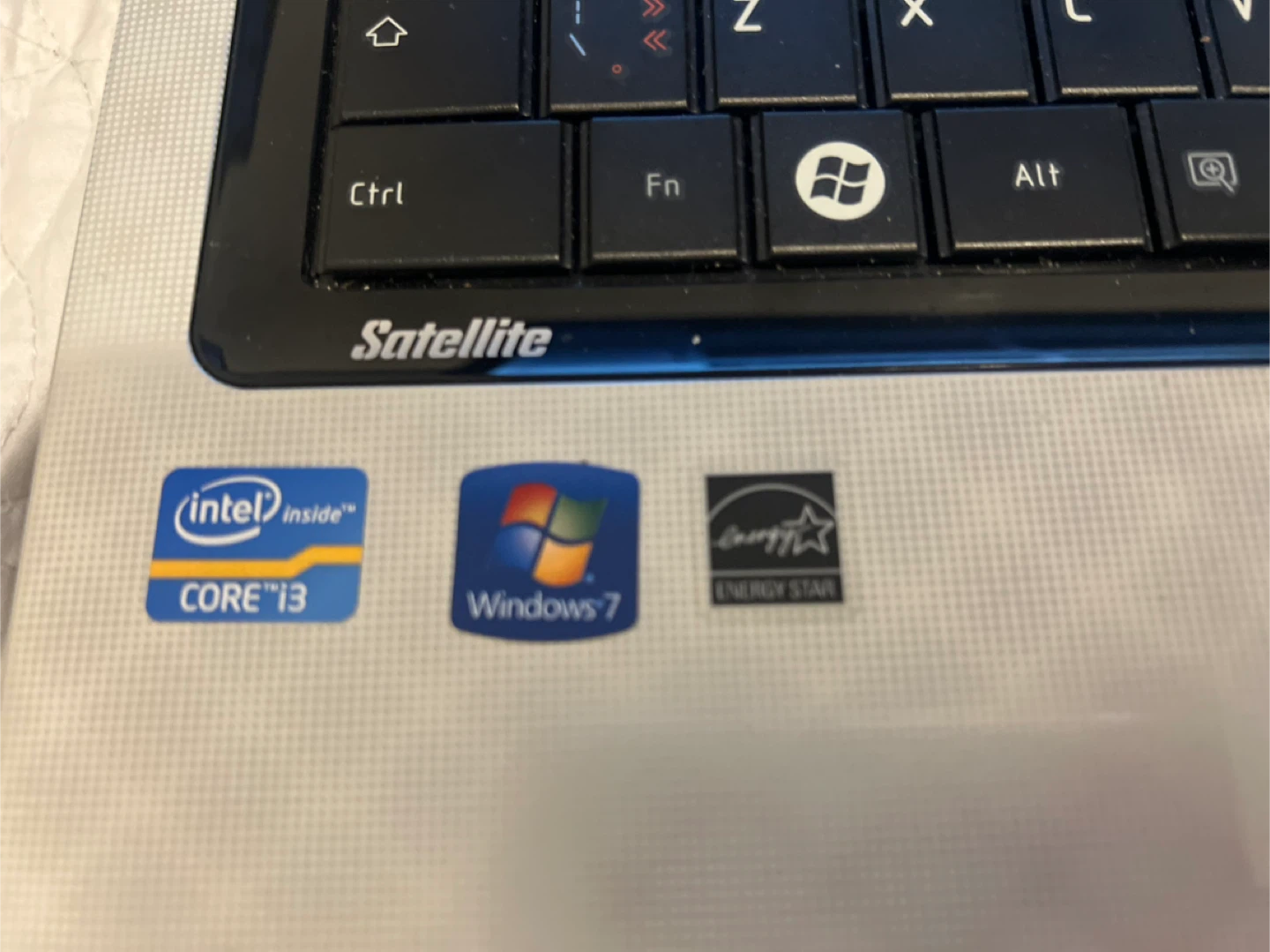 Toshiba Satellite Laptop - Windows 7, i3 #Cleanout - photo 3