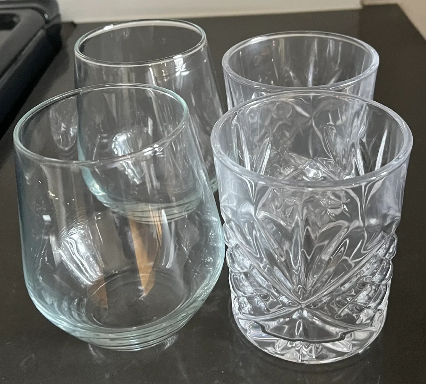 Assorted Glassware Set - 4 Glasses image indicator(3)