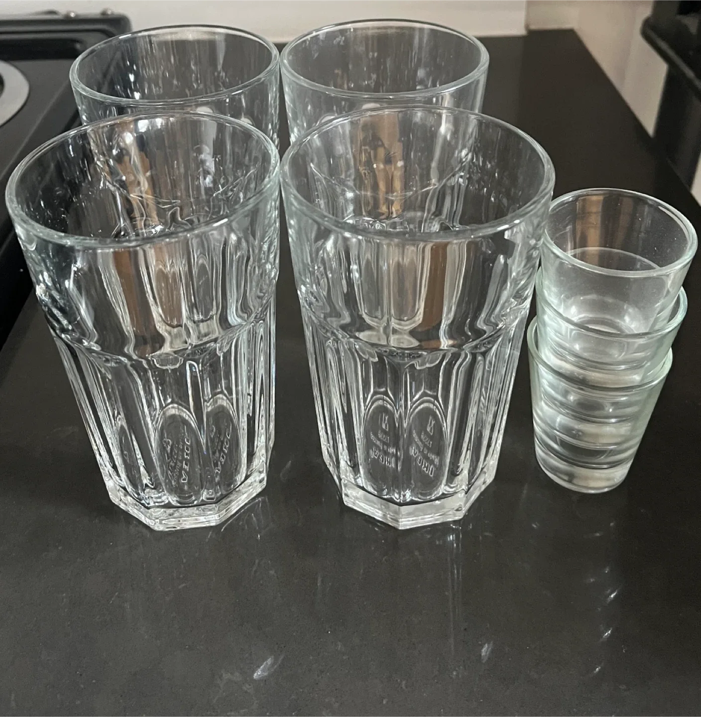 Assorted Glassware Set - 4 Glasses image indicator(2)