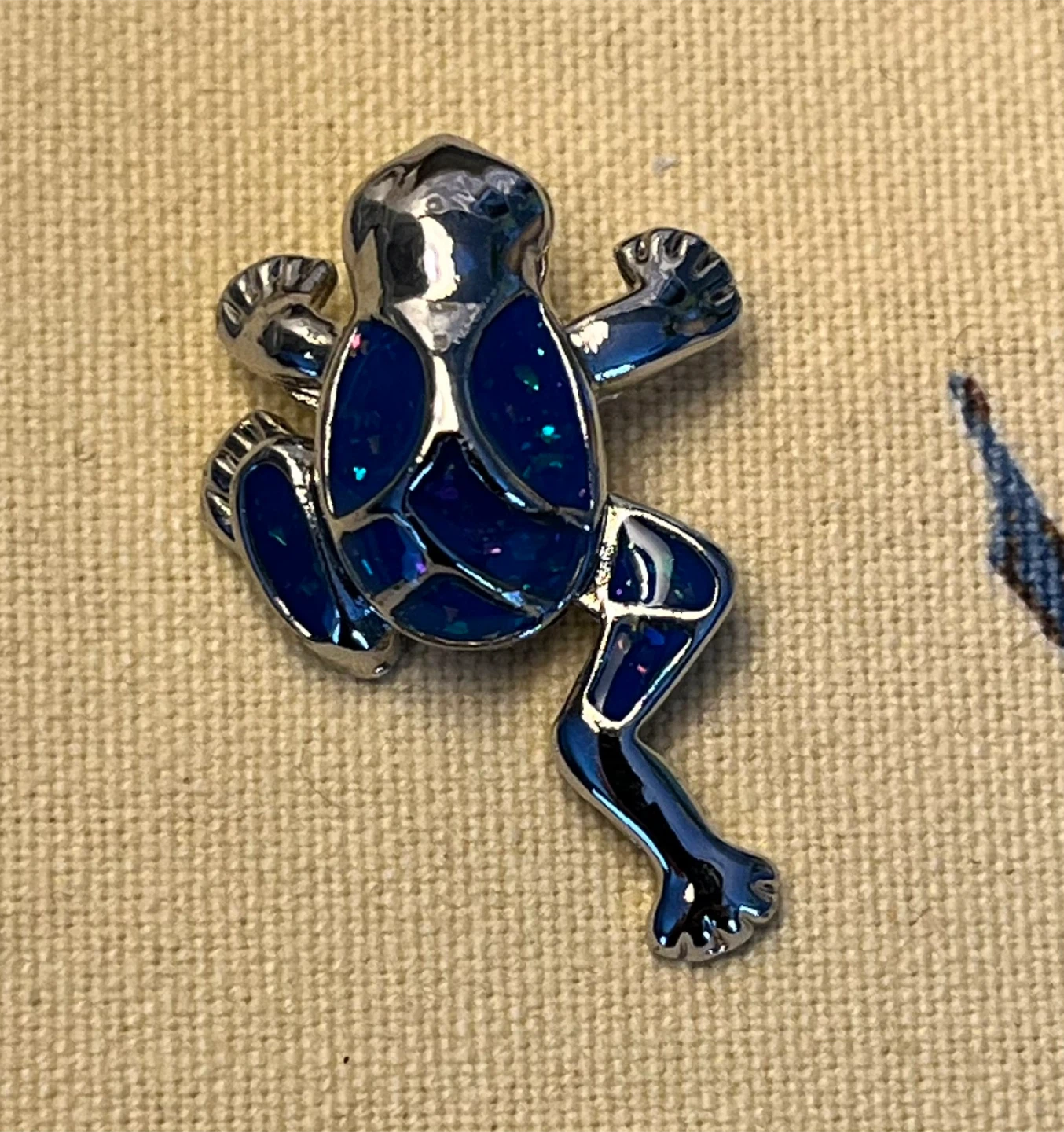 #Cleanout- Frog Pendant Blue and Silver - photo 2