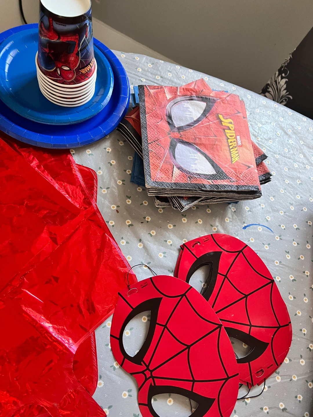 Spiderman Party Supplies - photo 2