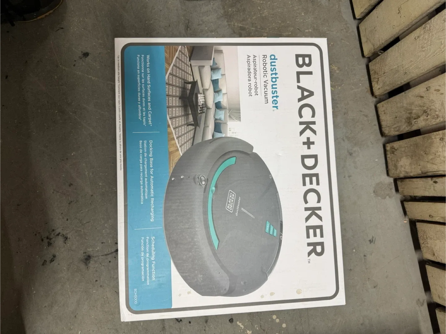 Black+Decker Dustbuster Robotic Vacuum - New in Box!