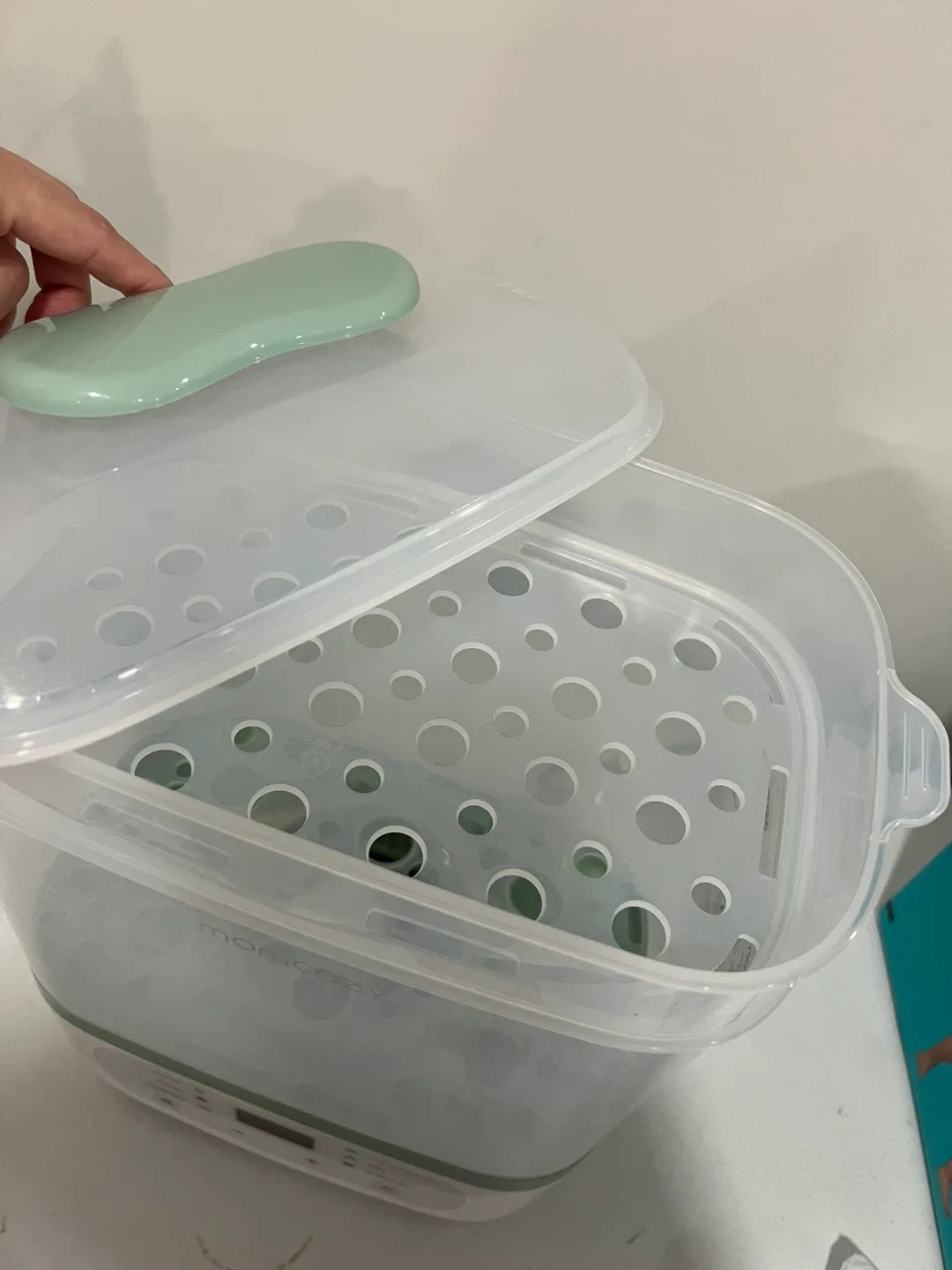 Momcozy Baby Bottle Sterilizer & Dryer image indicator(2)