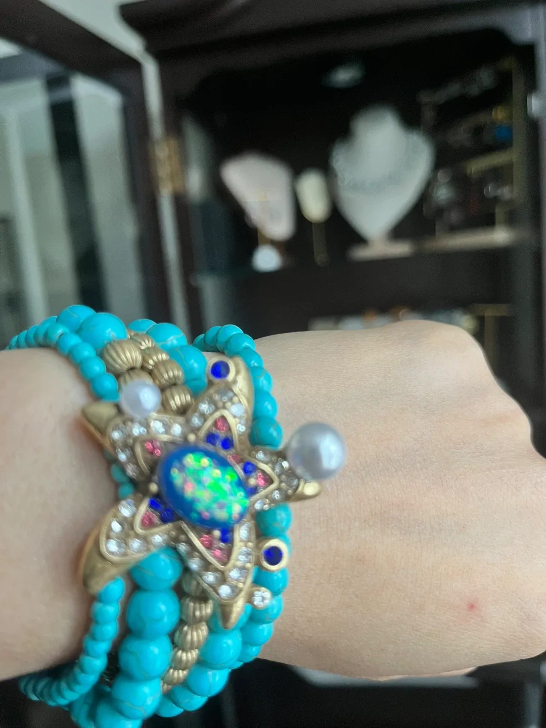 Turquoise Beaded Bracelet with Starfish Charm image indicator(2)