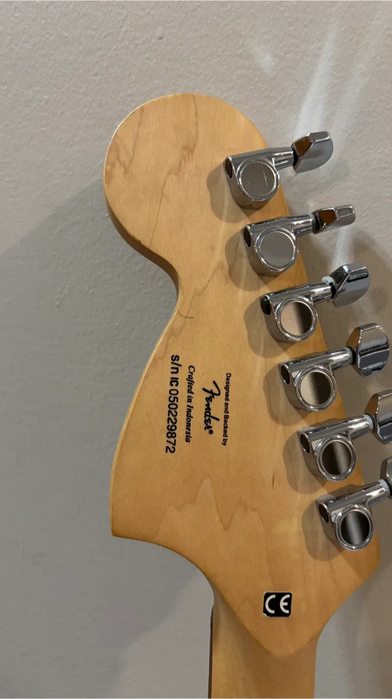Squier Affinity Strat by Fender - Electric Guitar image indicator(4)