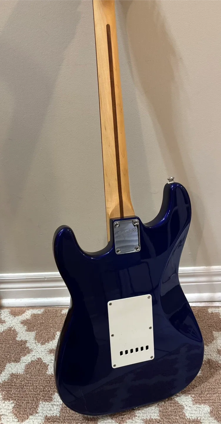 Squier Affinity Strat by Fender - Electric Guitar image indicator(2)