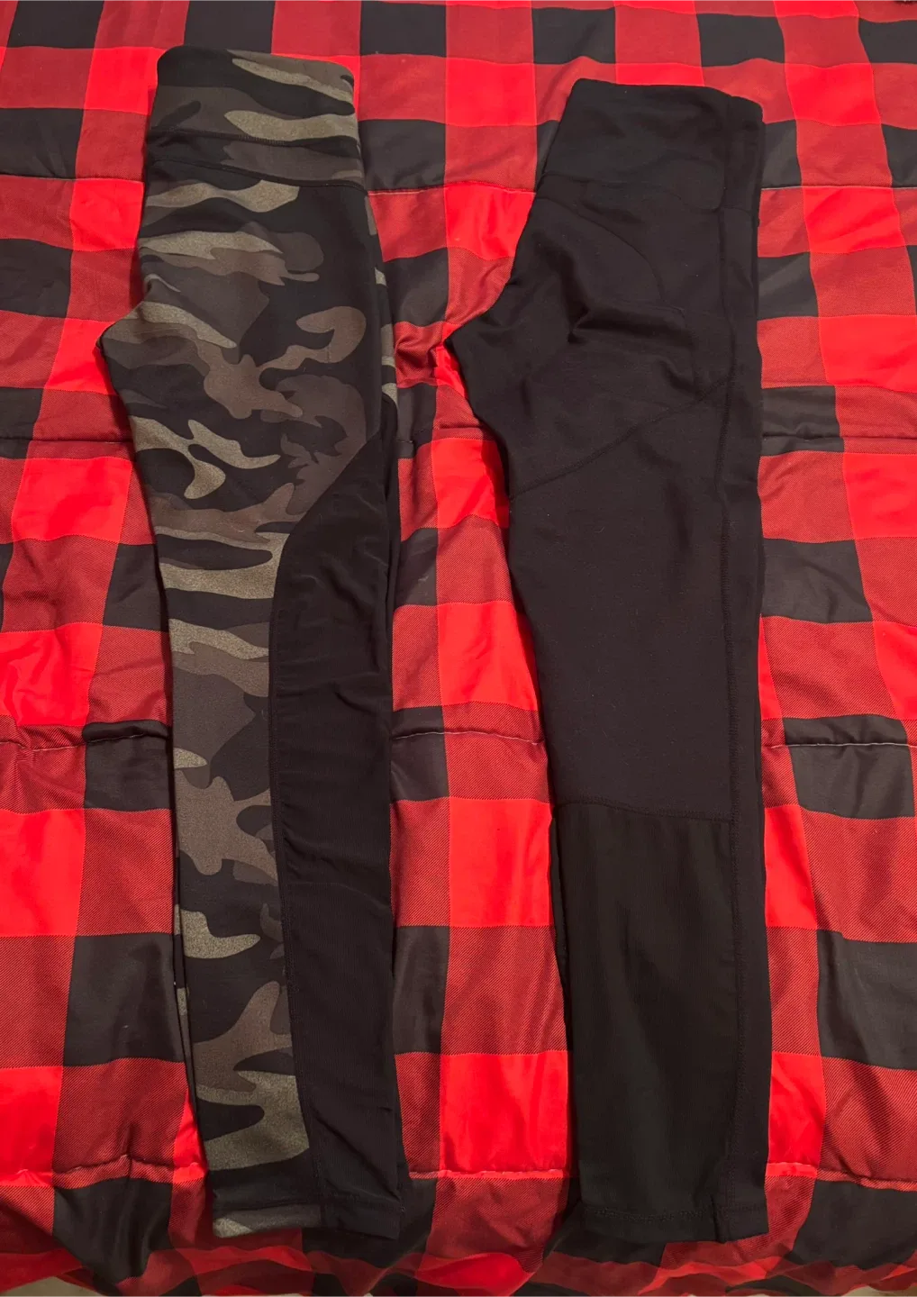 Athleta Camo & Black Leggings with mesh detailing. Size M