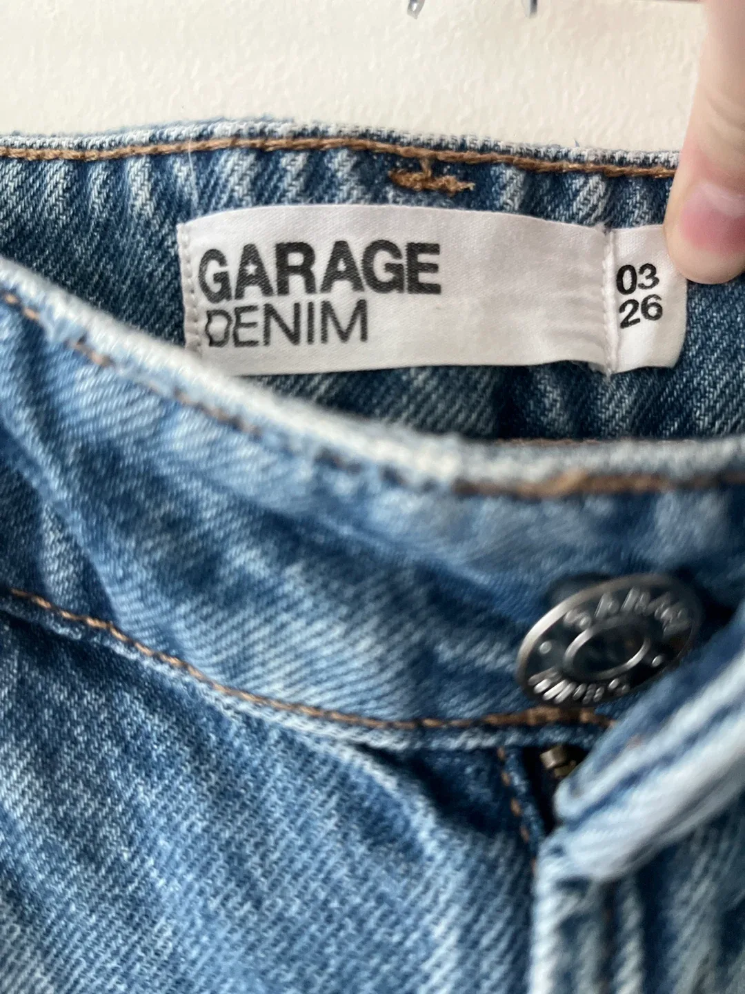 garage slouchy jeans #Cleanout image indicator(3)