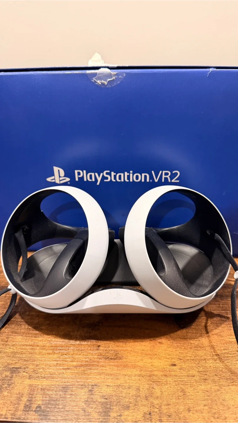 PlayStation VR2 + Wireless Charger image indicator(5)