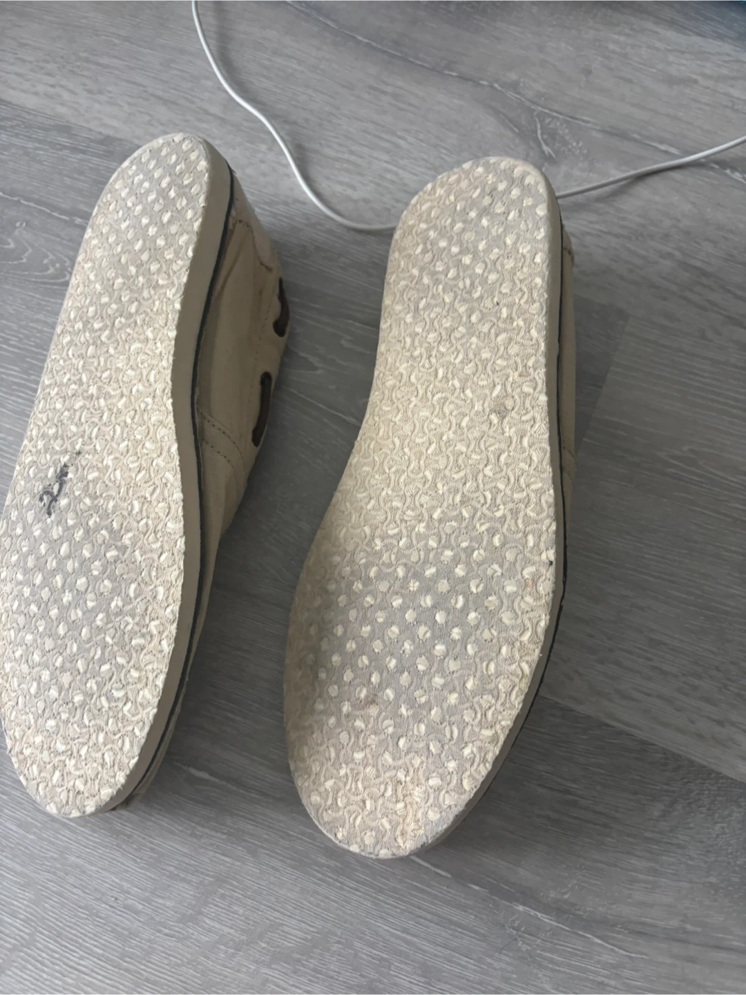 TOMS Slip-On Shoes - Size 10M Beige - photo 3