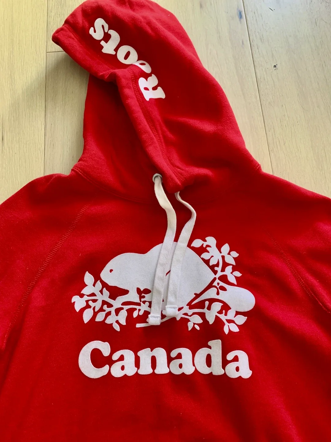 Roots Women’s Canada Red Hoodie Size S image indicator(5)