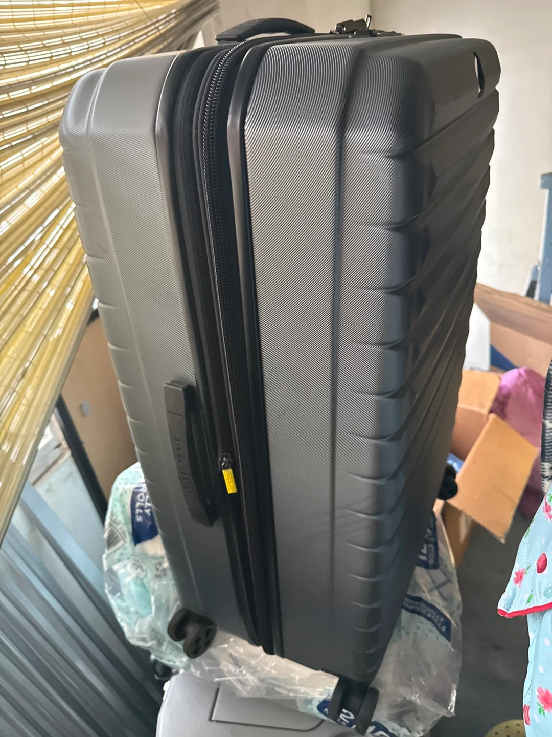 Gray Hardside Spinner Suitcase - photo 3