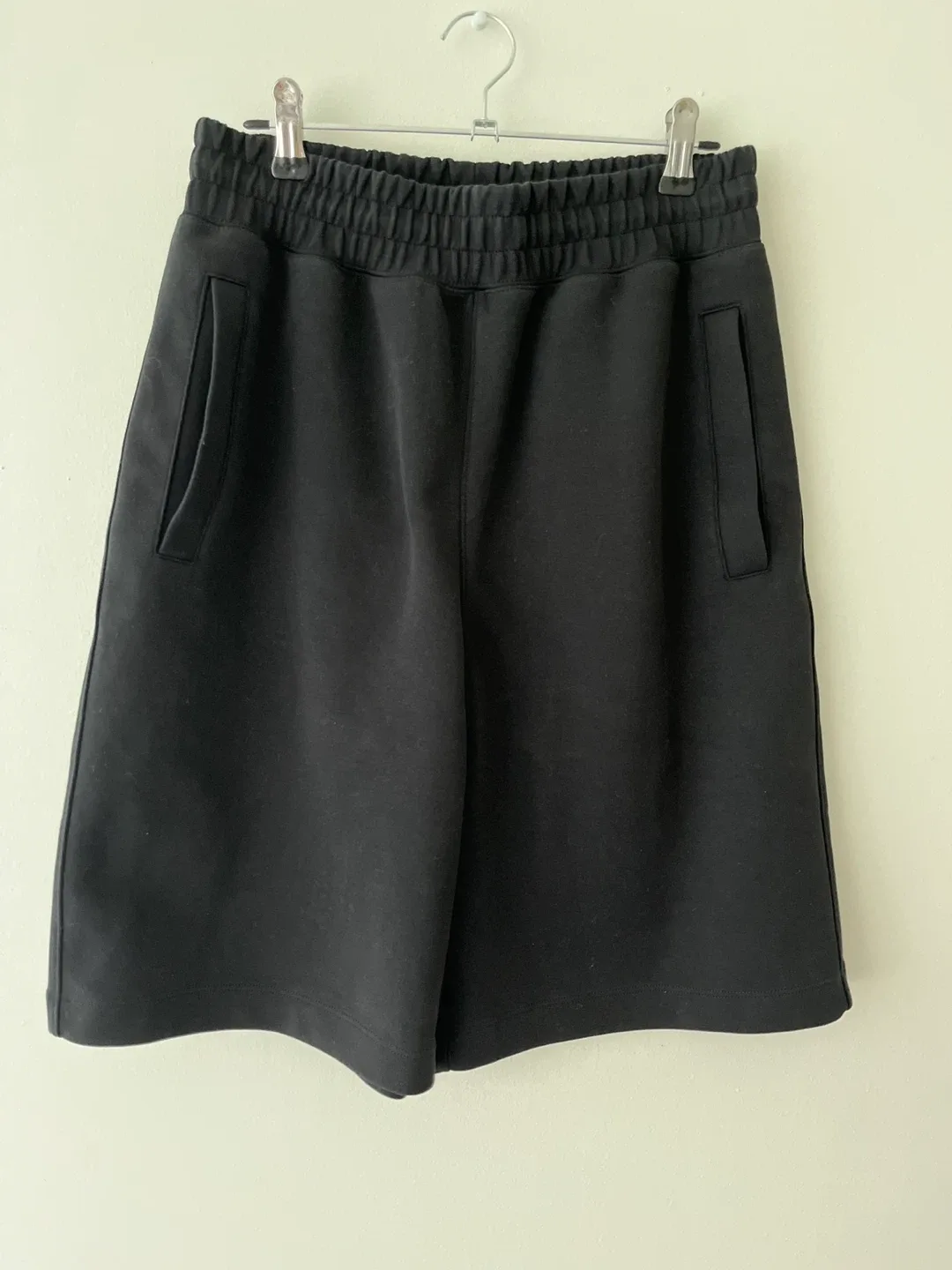 uniqlo sweat jorts #Cleanout