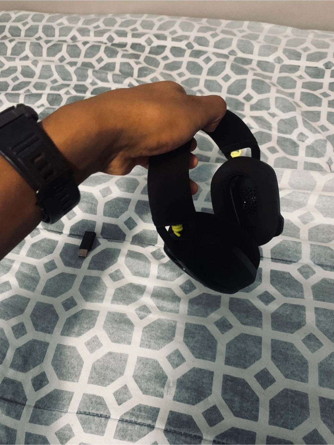 Logitech G435 Wireless Gaming Headset - Black - photo 2