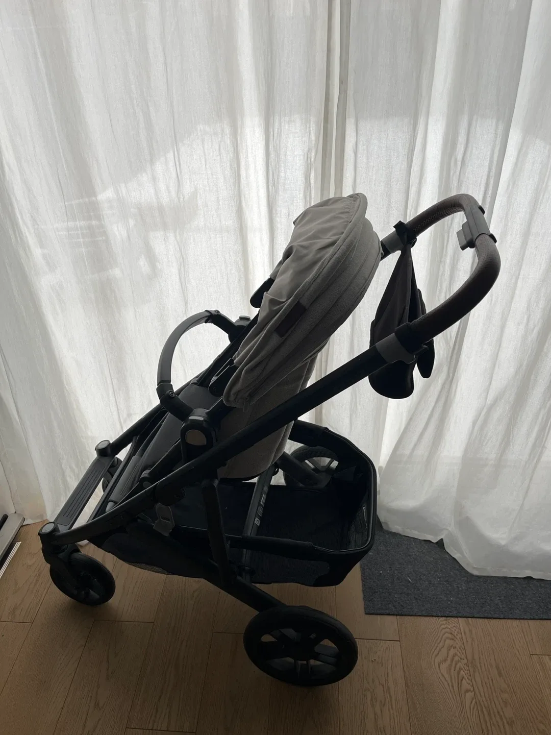 UPPAbaby Vista V2 Stroller - Excellent Condition