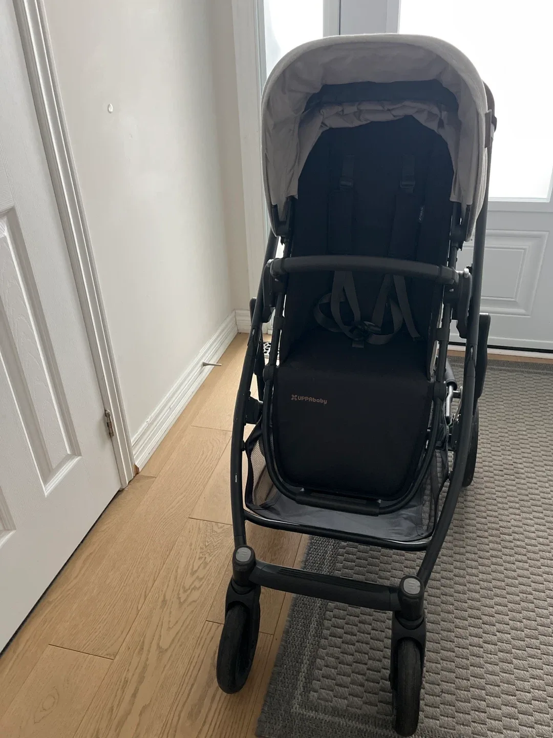 UPPAbaby Vista V2 Stroller - Excellent Condition image indicator(6)