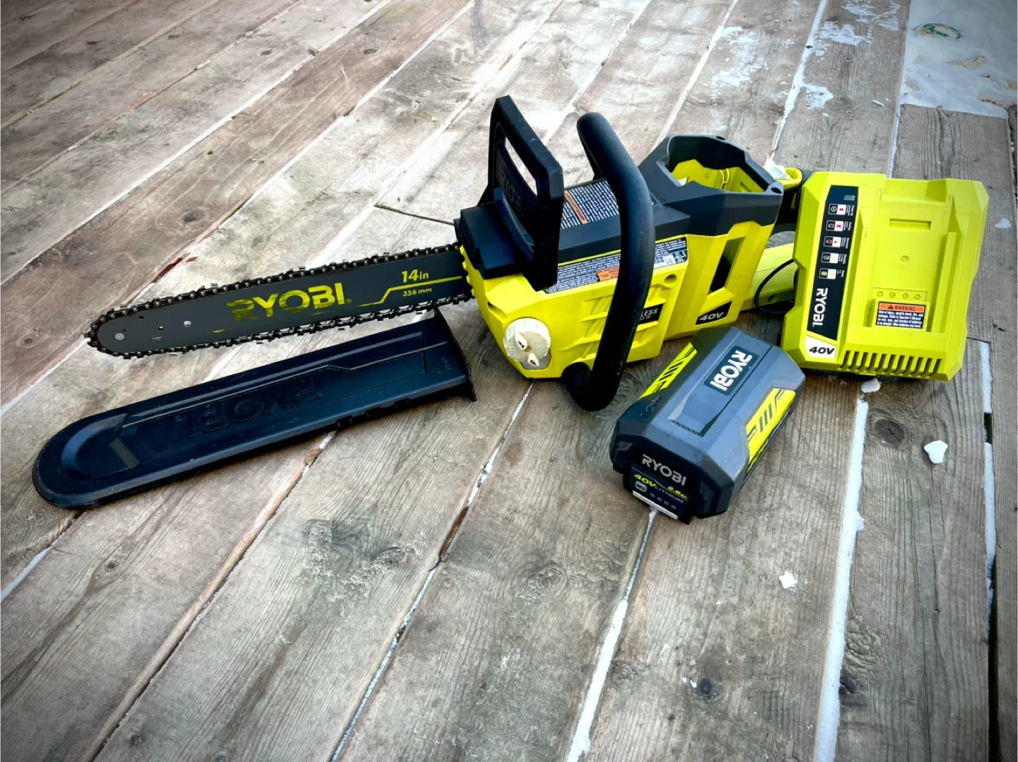 14” Ryobi 40v Chainsaw, Battery & Charger