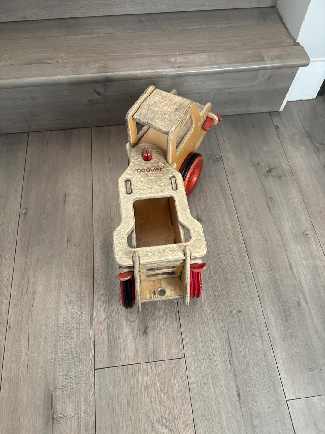 Moover Wooden Dump Truck Toy image indicator(6)