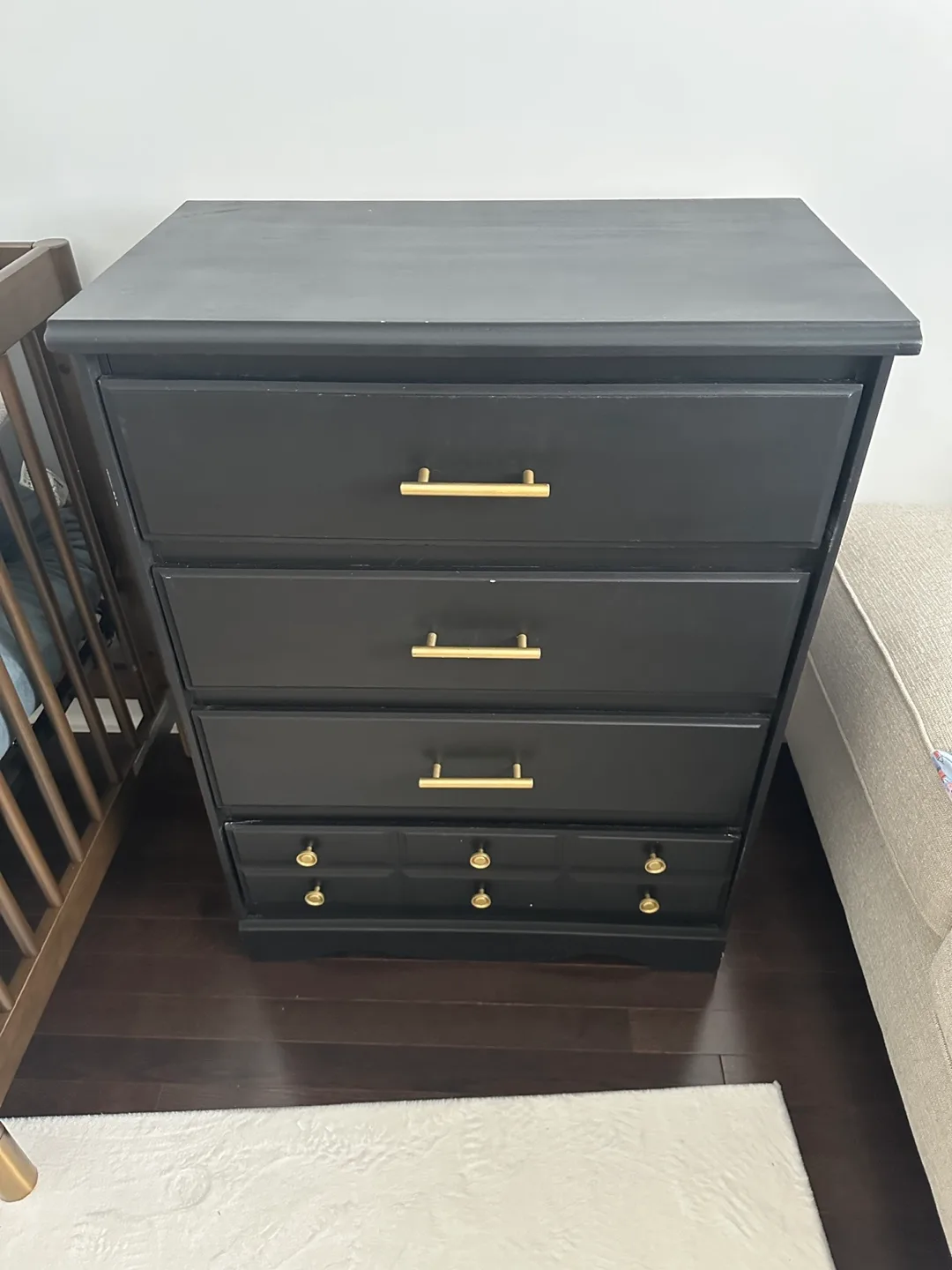 Black 5-Drawer Dresser