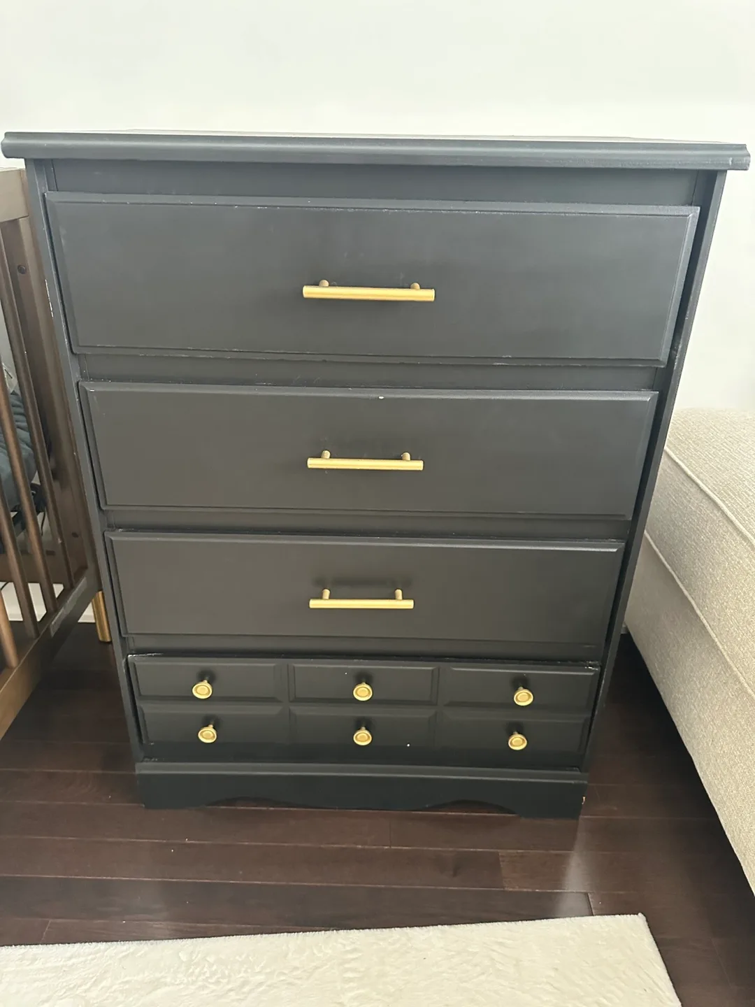 Black 5-Drawer Dresser image indicator(4)