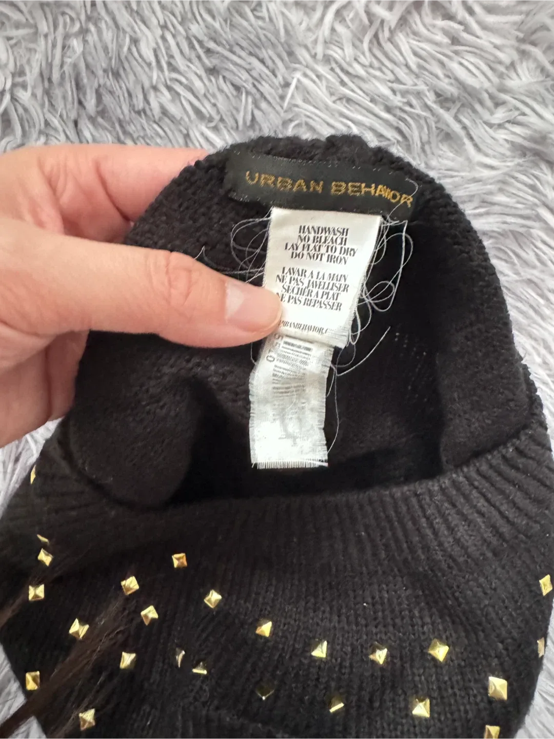 Urban Behavior Black Beret with Gold Studs image indicator(3)