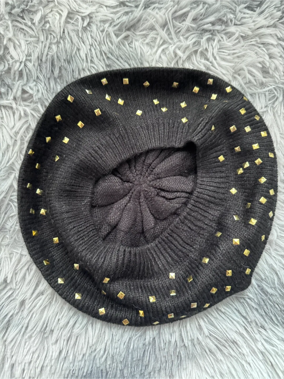 Urban Behavior Black Beret with Gold Studs image indicator(2)