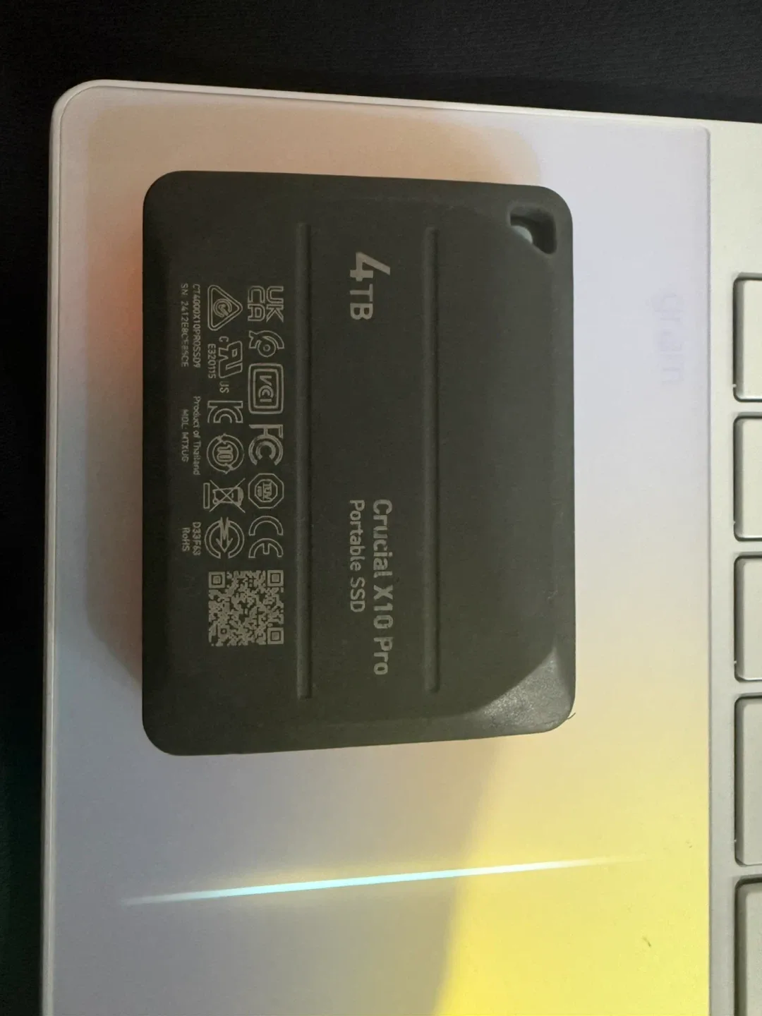 Crucial X10 Pro 4TB Portable SSD - Black image indicator(3)