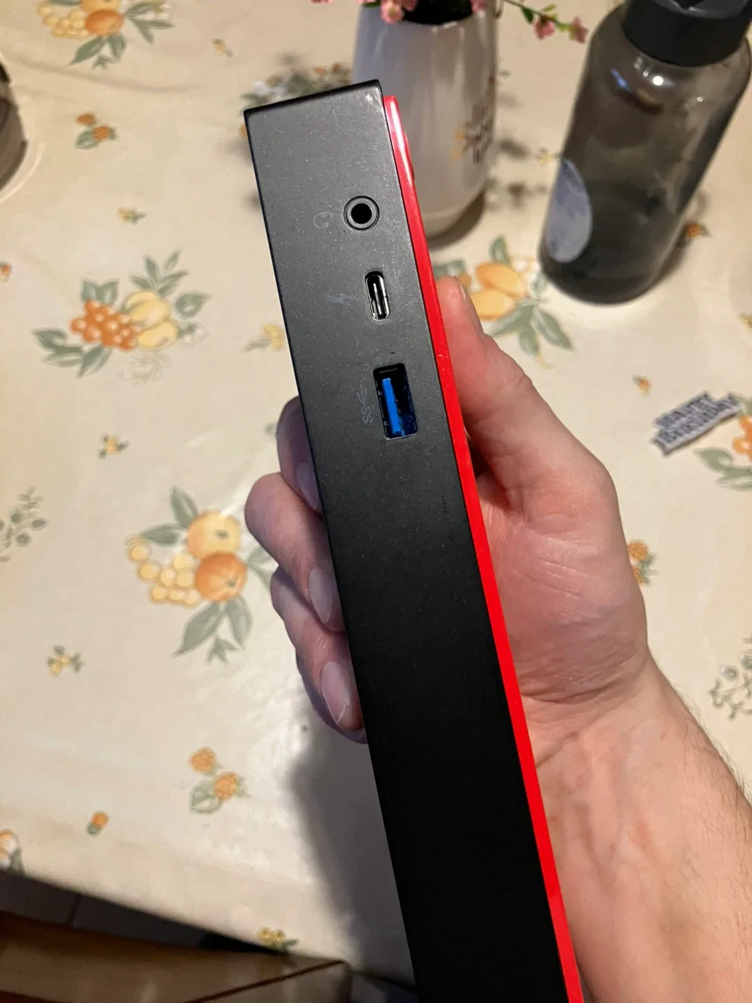 Lenovo ThinkPad Universal USB-C Dock image indicator(3)