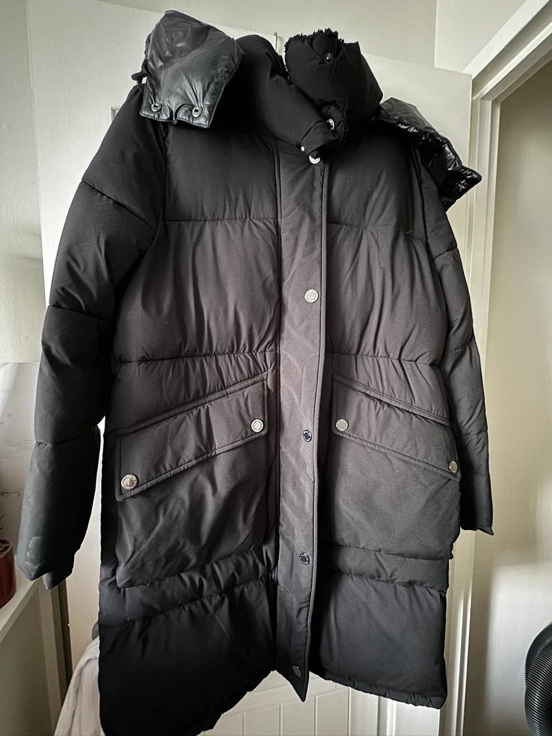 Calvin Klein Black Puffer Jacket - Size M