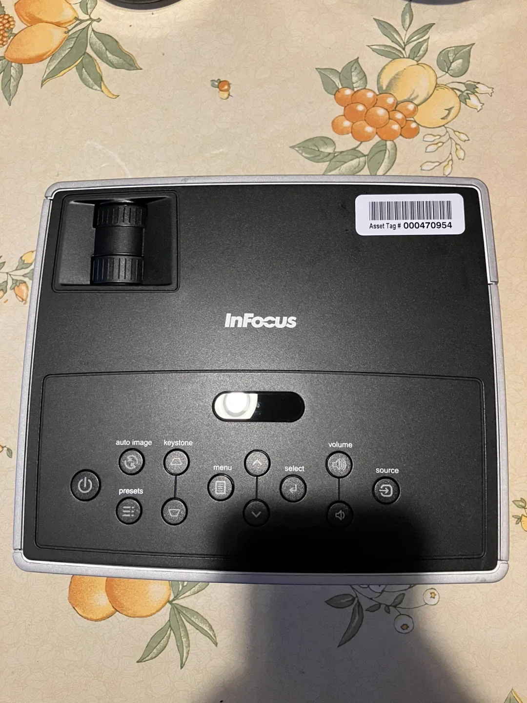 InFocus IN1100 Projector image indicator(2)