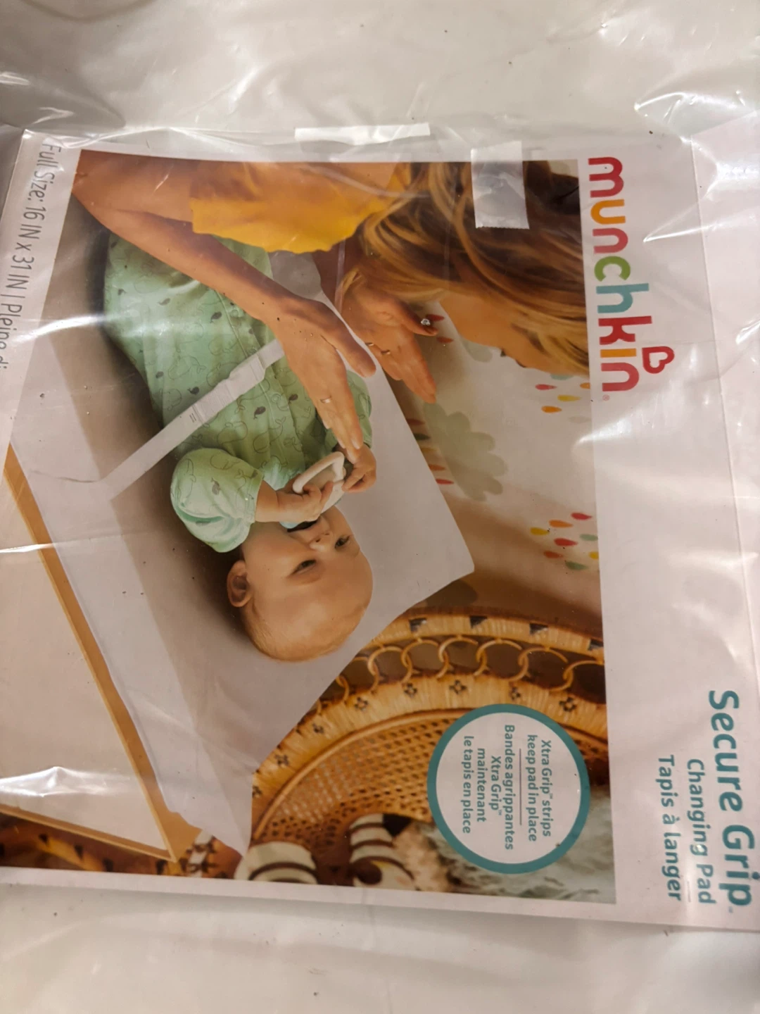 Munchkin Secure Grip Changing Pad - New in Package - photo 3
