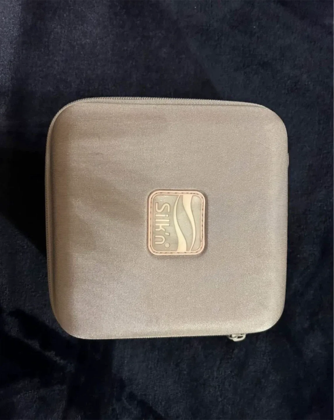 Silk'n ReVit Diamond Microdermabrasion System image indicator(2)