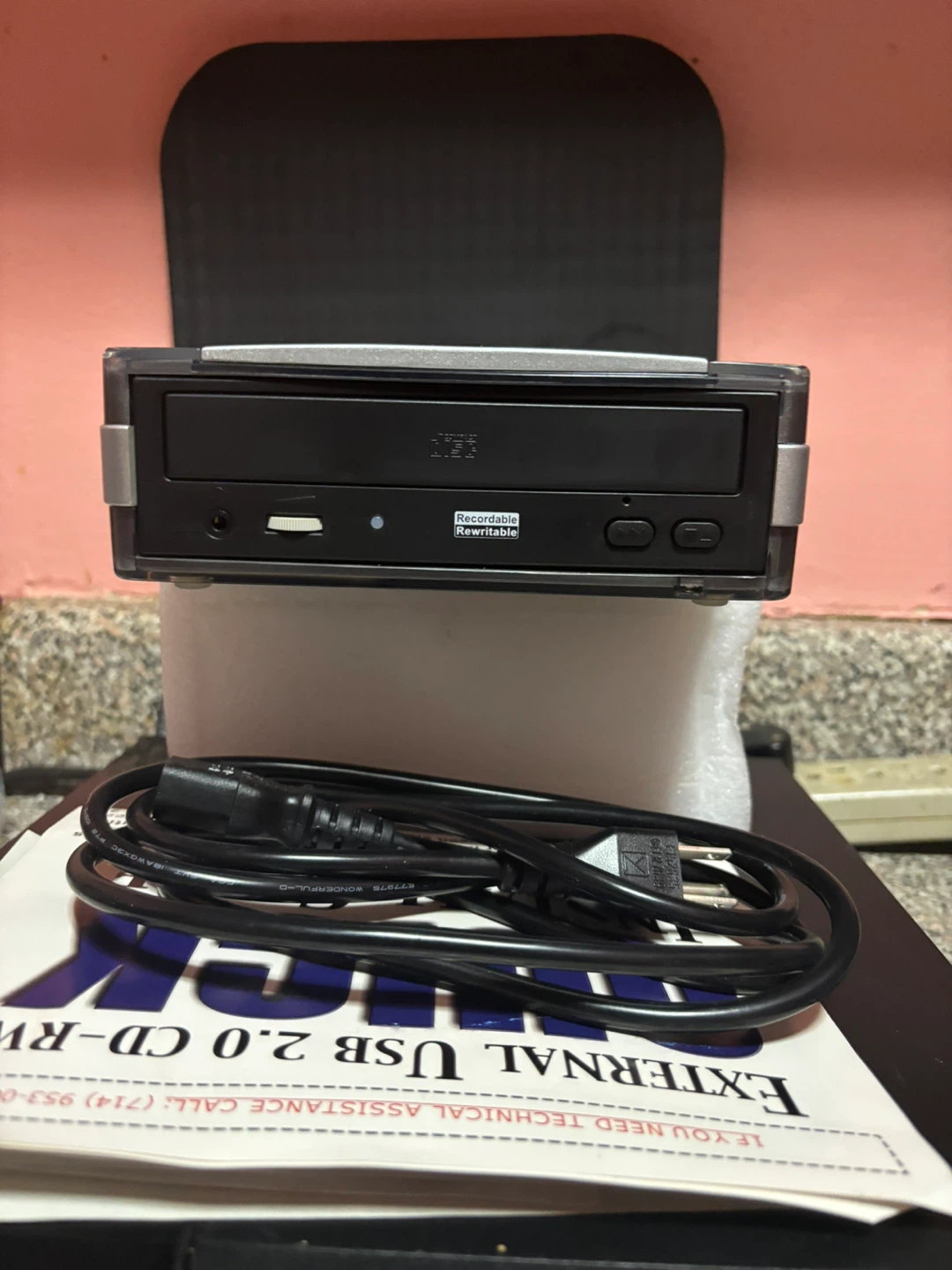 External USB 2.0 CD-RW Drive - photo 4