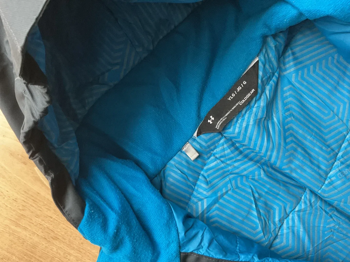 Under Armour ColdGear Jacket - YLG image indicator(2)