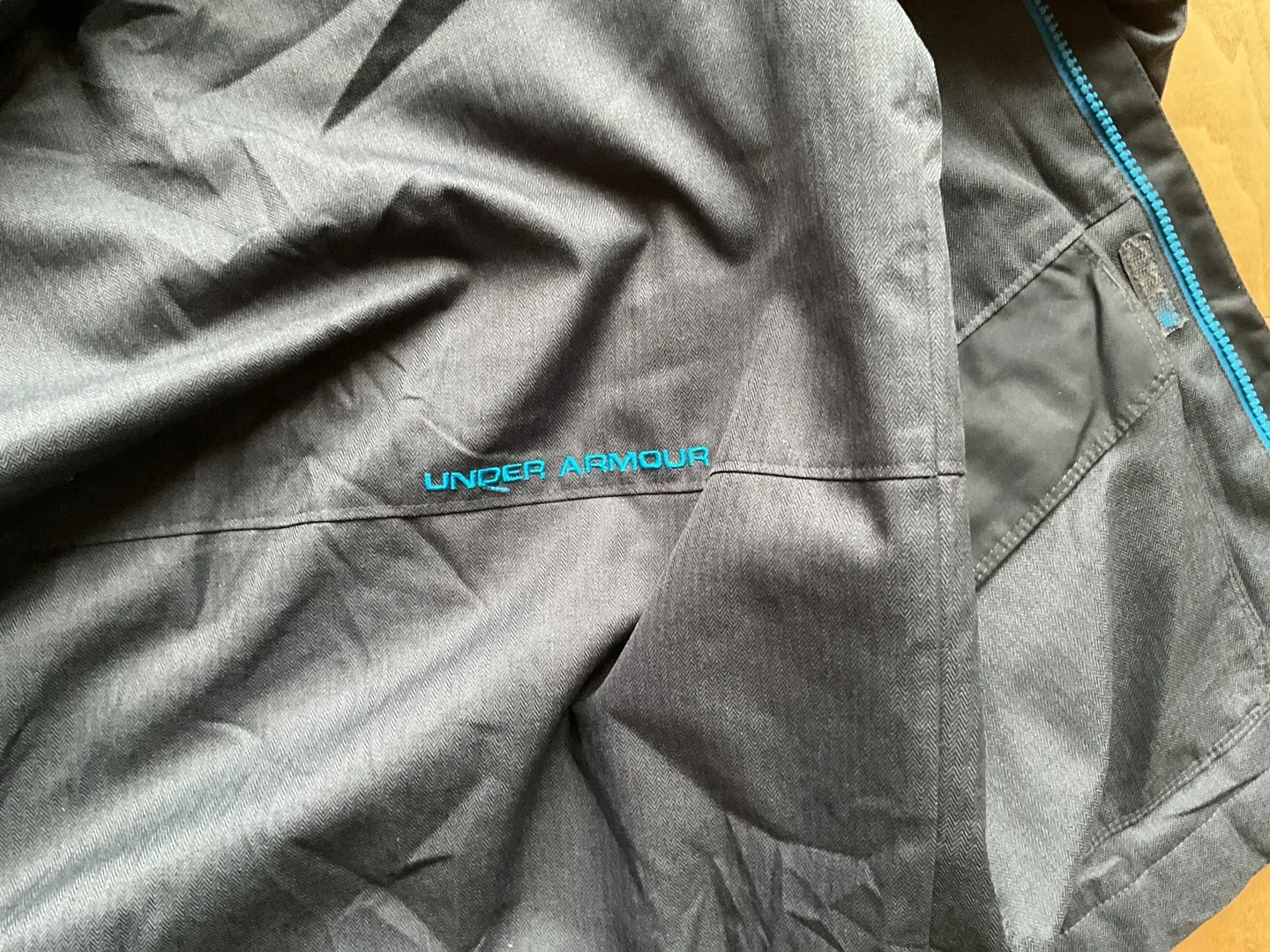 Under Armour ColdGear Jacket - YLG image indicator(5)