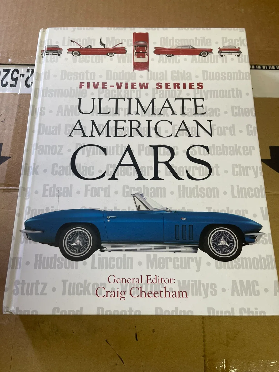 Ultimate American Cars Book, Five-View Series