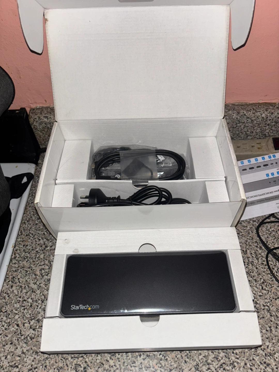 StarTech.com Dual-4K Universal Docking Station - photo 5