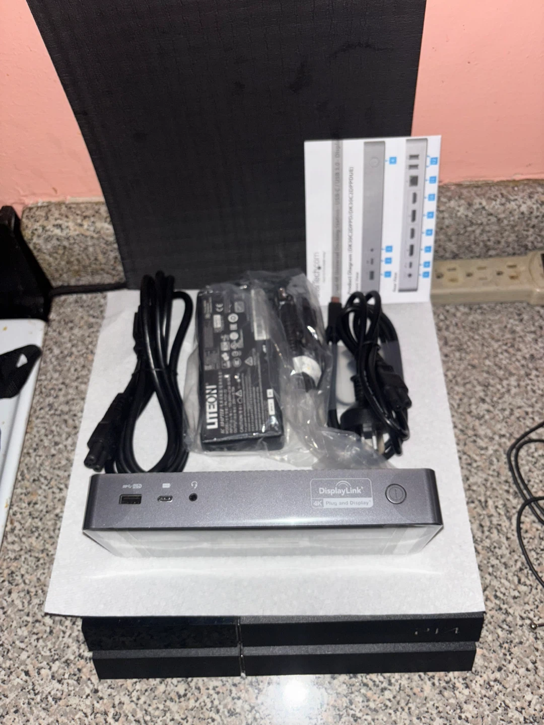 StarTech.com Dual-4K Universal Docking Station - photo 4