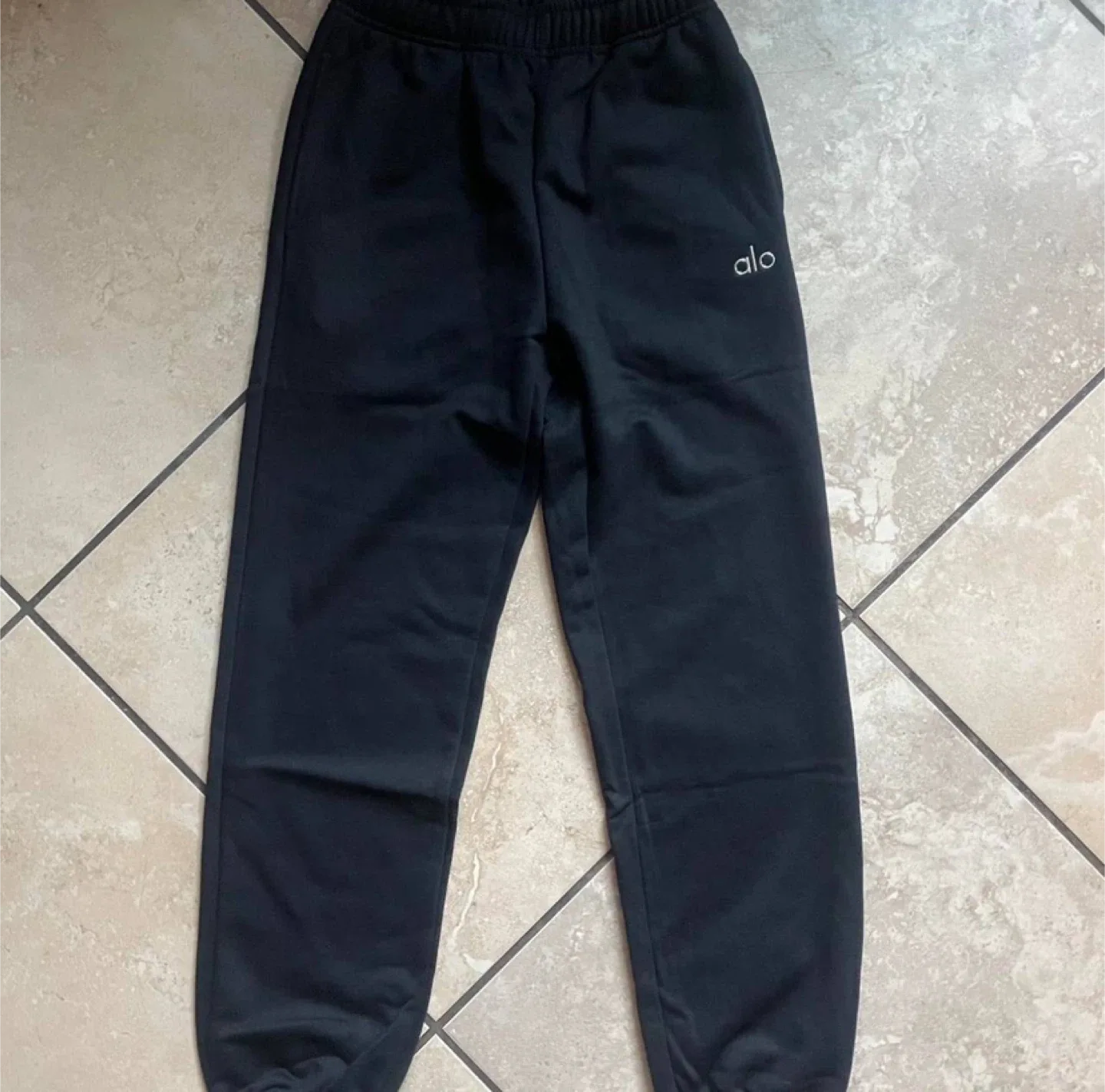 Alo Yoga Black Quarter-Zip Sweatsuit Set - All Sizes image indicator(5)