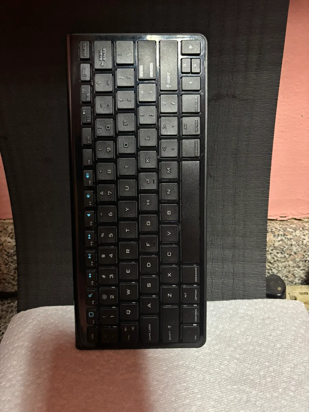 Amazon Basics Wireless Keyboard