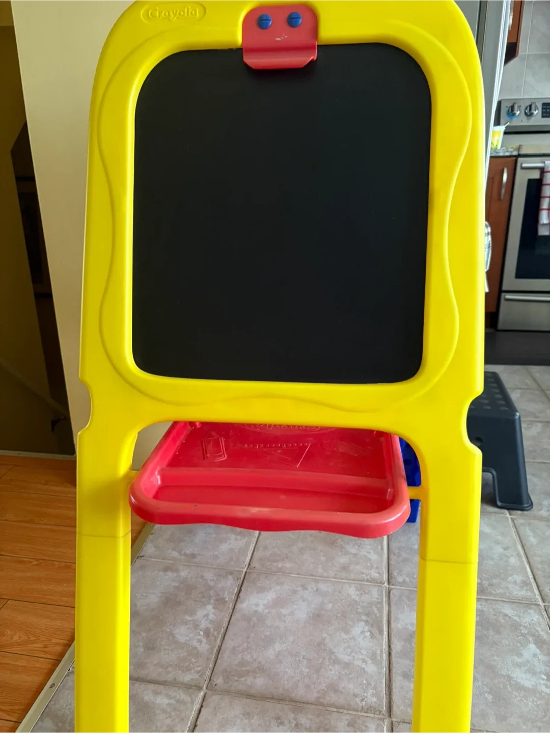 Crayola Kids Easel - Blue & Yellow