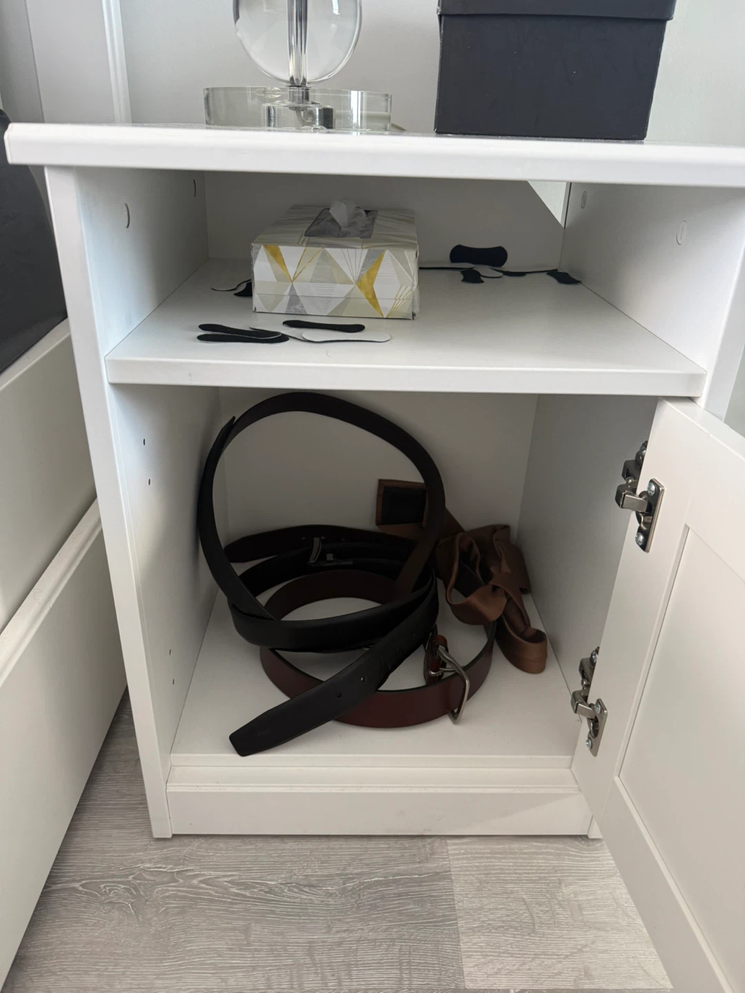 2 Ikea nights stands - photo 5