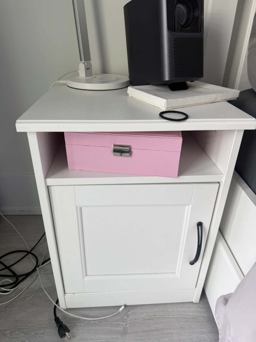 2 Ikea nights stands